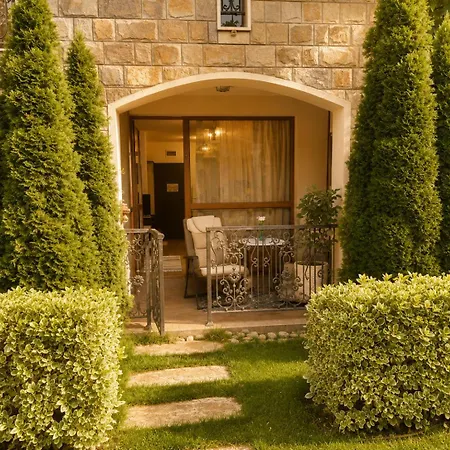 Lovely Sunny Cascadas Apartman *
